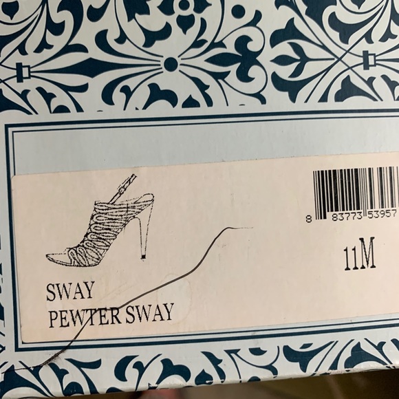 NOS 11 A. Marinelli Pewter leather strappy sandals - Picture 7 of 8